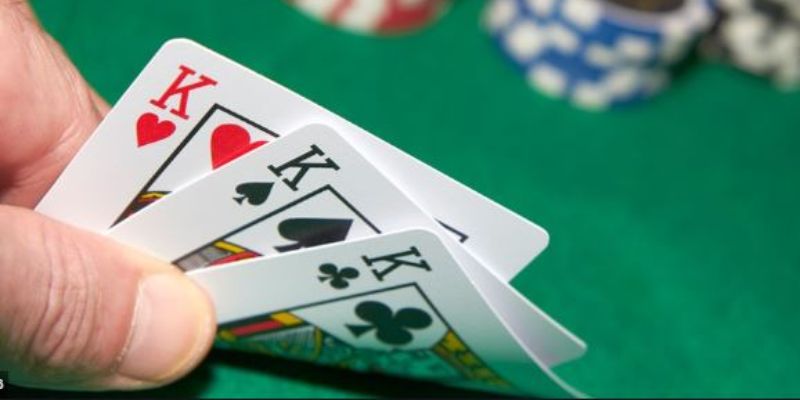 Thông tin về bộ bài được sử dụng trong siêu phẩm 3 Cây